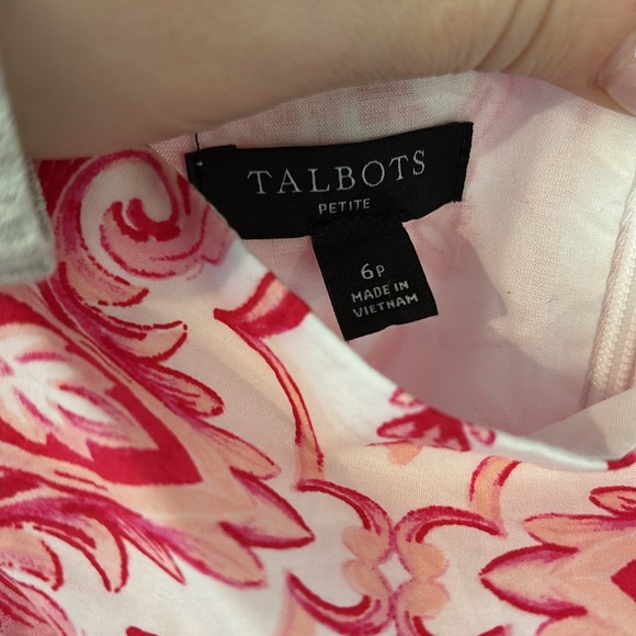 Talbots Tie Waist Pink and White Maxi Dress with elegant medallion print 6P - Picture 6 of 6
